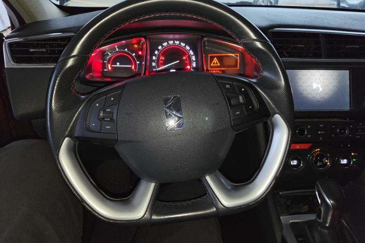 Used DS 6 2014 1.6T Luxury Edition THP160 Steering Wheel