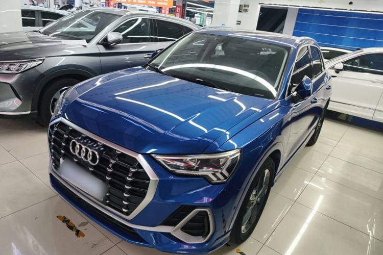 Used Audi Q3 2021 35 TFSI Fashion Dynamic Model Guazi used car, China used car export, Used car for sale, Used cars, Cheapest cars for sale