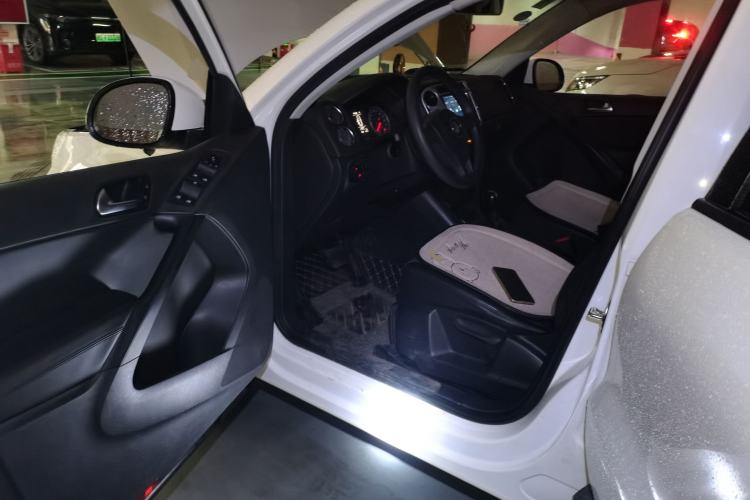 Used Volkswagen Tiguan L 2015 1.8TSI Automatic Two-Wheel Drive Trend Edition