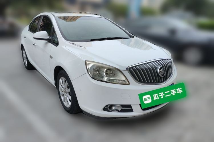 Used Buick GT 2010 GT 1.6L Manual Entry-Level Model Front Right 45 Deg