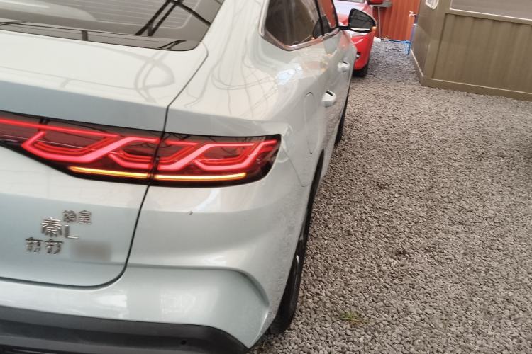 Used BYD Qin L 2024 DM-i 120KM Beyond Model Right Rear Taillight