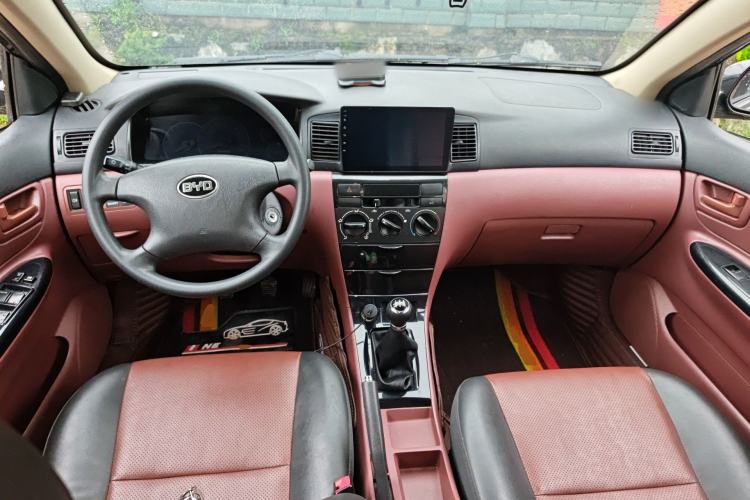 Used BYD F3 2018 1.5L Manual Classic Model Center Console