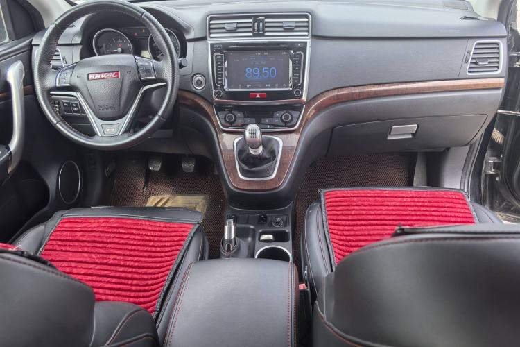 Used Haval H6 2015 Revised Version Sport Edition 1.5T Manual Transmission Two-Wheel Drive Elite Grade
