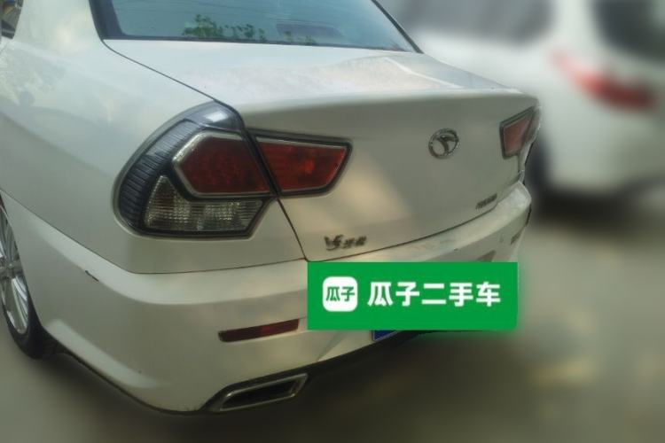 Used Soueast V3 Lingyue 2014 1.5L Manual Happiness Edition Rear