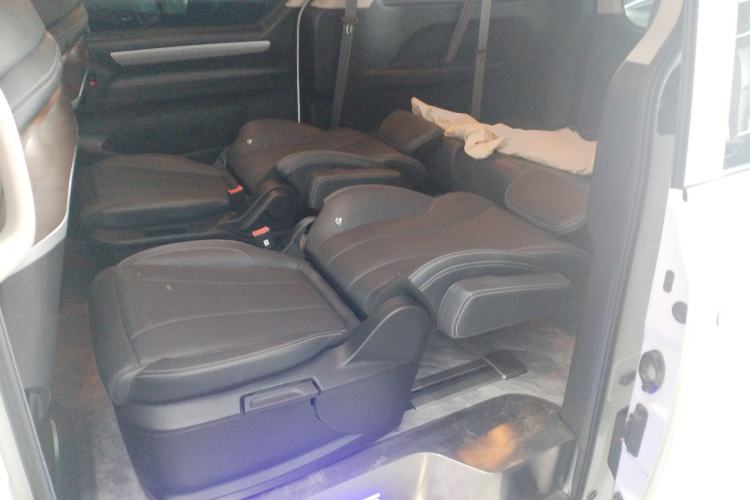 Used SAIC MAXUS G20 2023 Facelifted ES 2.0T Gasoline Automatic Value Edition
