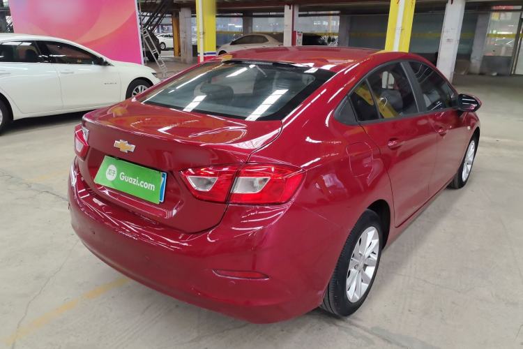 Used Chevrolet Cruze 2017 1.5L Automatic Pioneer Sunroof Edition
