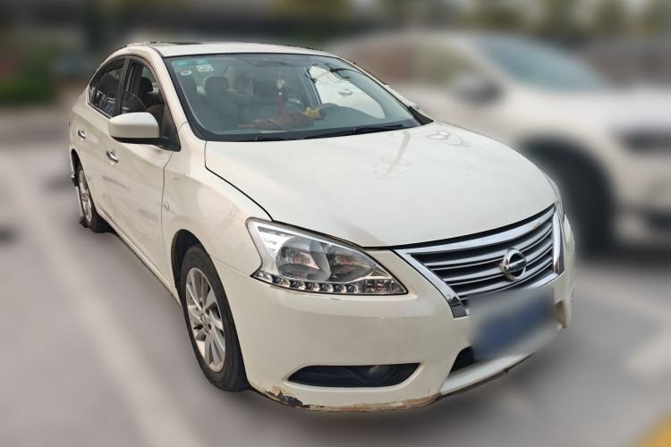 Used Nissan Sylphy 2012 1.6 XL CVT Luxury Edition Front Right 45 Deg