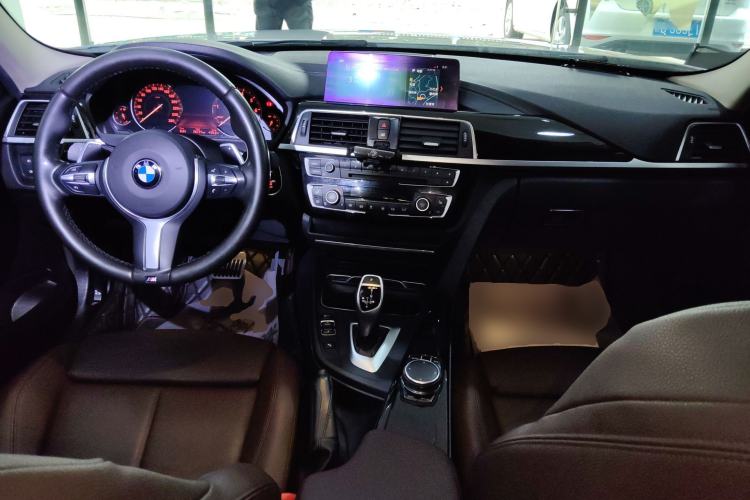 Used BMW 3 Series 2018 320Li Leading Model M Sport Package
