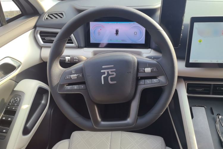 Used BYD Yuan UP 2025 Model 301KM Leading Version