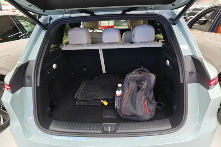 Used Li Auto L6 2025 Max Smart Refresh Edition
