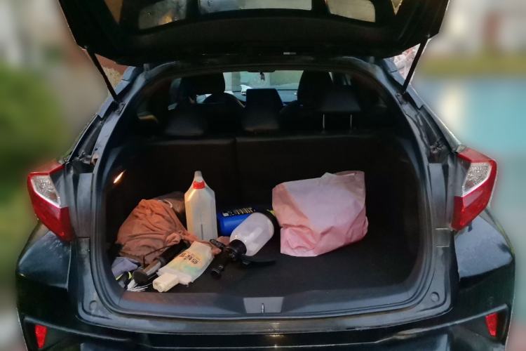 Used Toyota C-HR 2018 2.0L Leading with Sunroof China V Standard