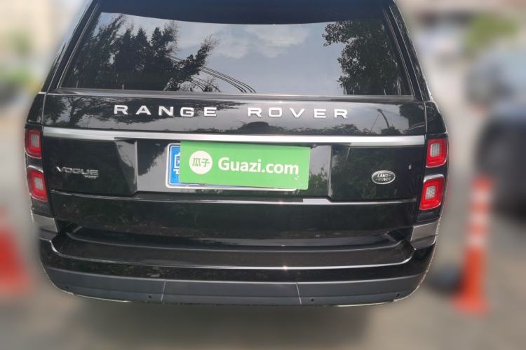 Used Land Rover Range 2021 3.0 L6 Century Extended Classic Edition