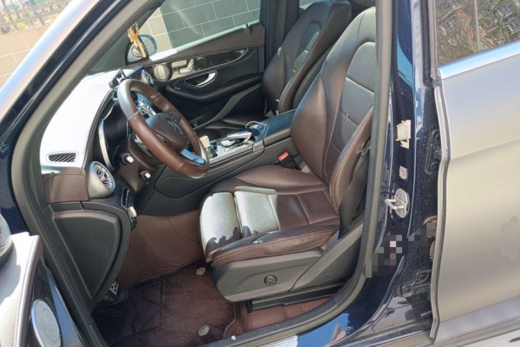 Used Mercedes-Benz GLC 2016 GLC 260 4MATIC Luxury Model