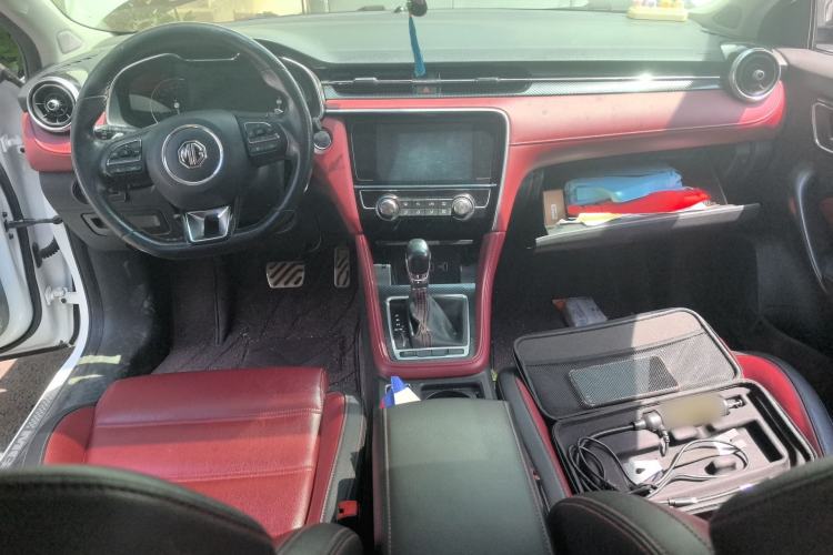 Used MG 6 2019 20T Automatic Trophy 10th Anniversary Edition Center Console