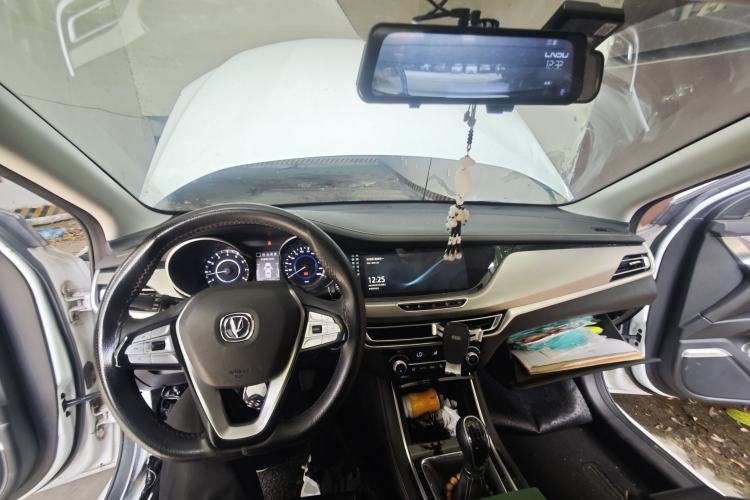 Used CHANGAN Eado 2019 High-Energy Edition 1.6L GDI Manual Pioneer Model China VI Standard
