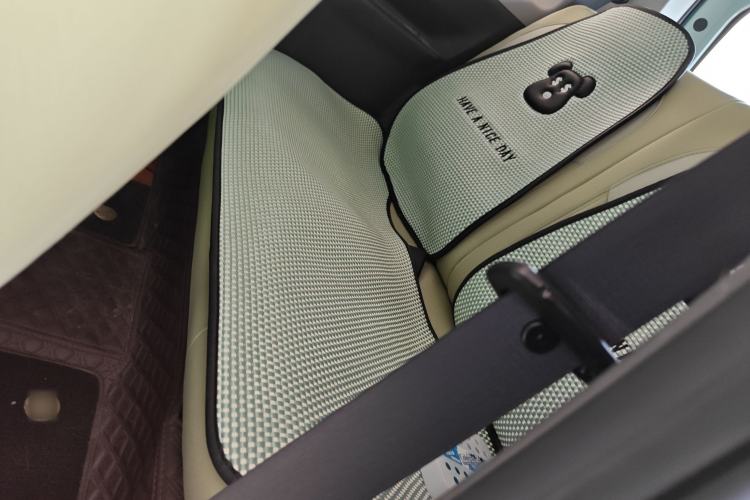 Used Geely Galaxy Panda 2023 Panda Mini 200km Endurance Bear Left Rear Seat