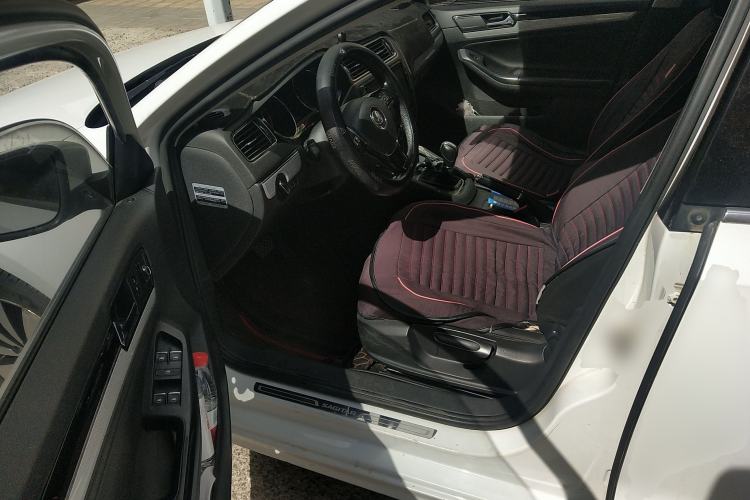 Used Volkswagen Sagitar 2017 1.6L Automatic Comfort Model
