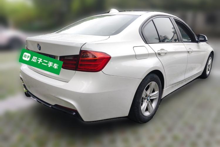 Used BMW 3 Series 2015 320i Fashion Model Rear Right 45 Deg