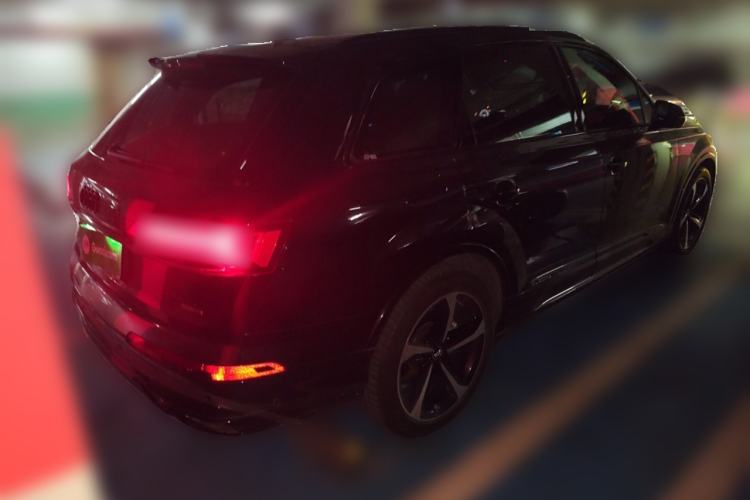 Used Audi Q7 2020 55 TFSI quattro Black Warrior Exclusive Edition Rear Right 45 Deg