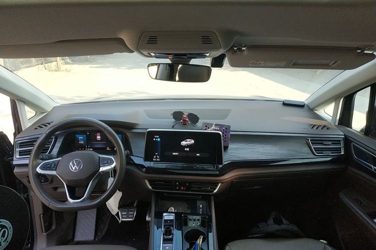 Used Volkswagen Viloran 2023 380TSI Prestige Edition
