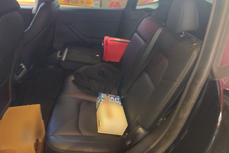 Used Tesla Model Y 2024 Long-Range All-Wheel-Drive Version
