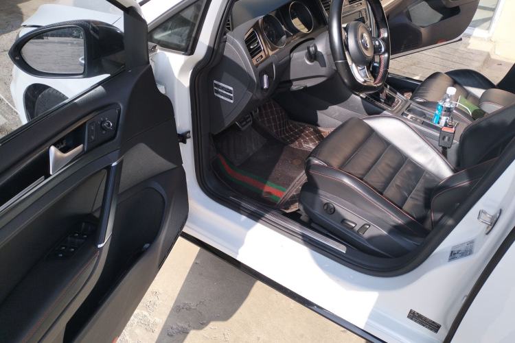 Used Volkswagen Golf GTI 2016 2.0 TSI GTI Driver Seat