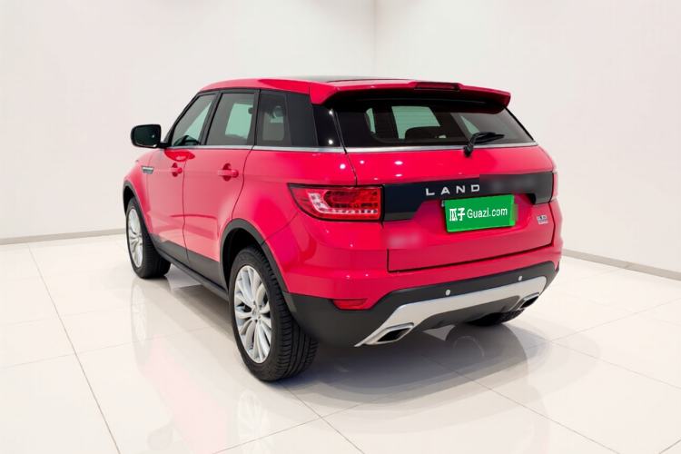 Used Land X7 2015 2.0T Panoramic Prestige Edition Rear Left 45 Deg
