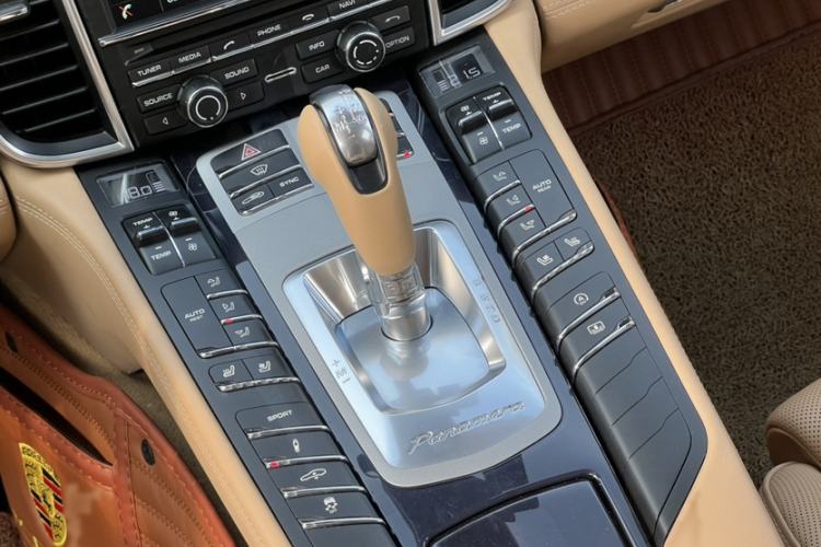 Used Porsche Panamera 2014 Panamera 4S Executive 3.0T Interior 4