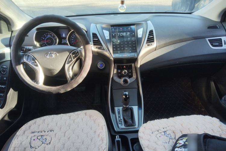 Used Hyundai Elantra (5th Generation / Langdong) 2015 1.6L Automatic Leading Model
