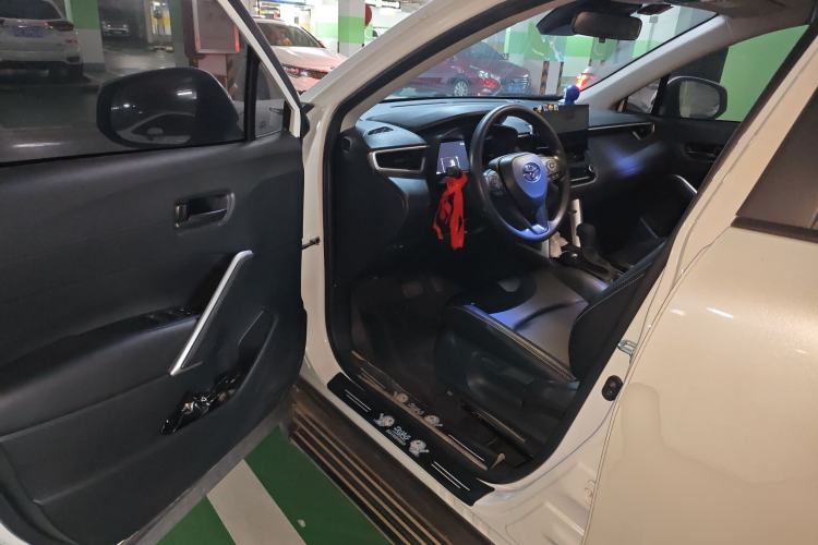 Used Toyota Corolla Cross 2023 2.0L Pioneer Edition
