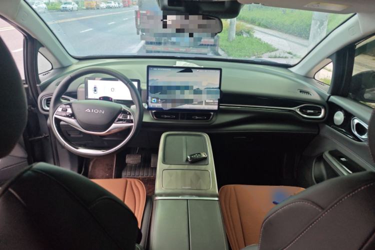 Used AION V 2024 Plus 70 Tech Edition Lithium Iron Phosphate