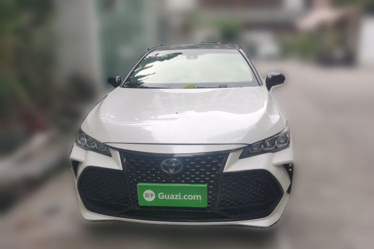 Used Toyota Avalon 2019 Dual-Engine 2.5L Luxury Edition China VI Standard
