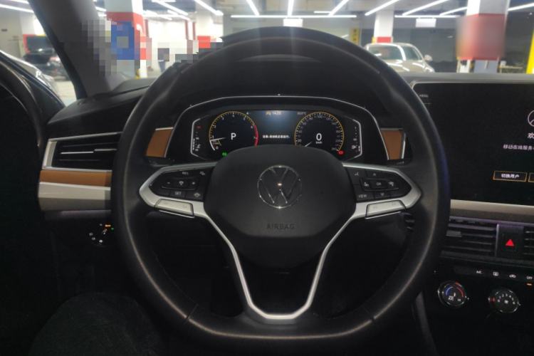 Used Volkswagen Bora 2023 200TSI DSG SmartDrive PRO Edition Steering Wheel