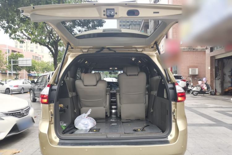 Used Toyota Sienna 2015 3.5L Automatic 7-Seater Parallel Import