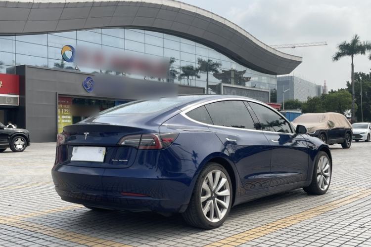 Used Tesla Model 3 2019 Long-Range All-Wheel-Drive Version