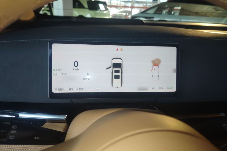 Used VOYAH Dream 2025 PHEV Four-Wheel-Drive Flagship Kunpeng Edition
