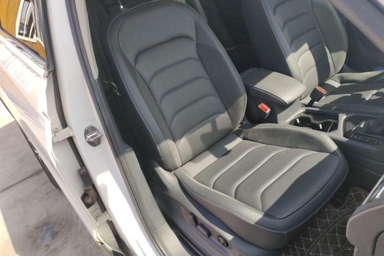 Used Volkswagen Tiguan L 2018 Facelift 330TSI Automatic Two-Wheel Drive Luxury Edition
