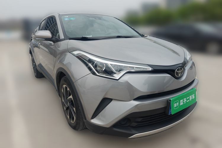 Used Toyota IZOA 2020 2.0L Enjoy Edition Front Right 45 Deg