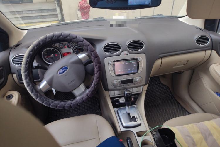 Used Ford Focus 2013 Sedan Classic 1.8L Automatic Fashion Edition
