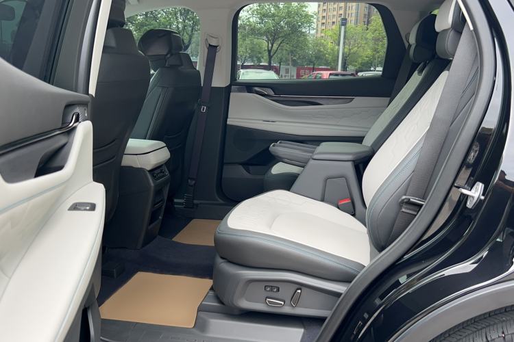 Used Ford Edge 2023 Ford Explorer L 2.0T EcoBoost Two-Wheel Drive 7-Seater Luxury Model
