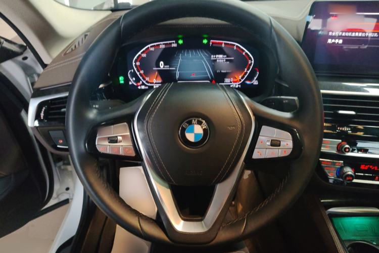 Used BMW 5 Series 2021 525Li Luxury Package Steering Wheel