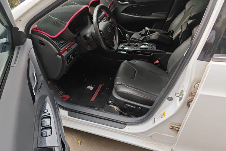 Used BYD Qin New Energy 2014 1.5T Flagship Model Driver Seat