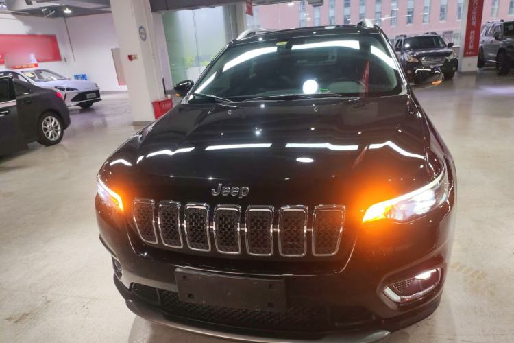 Used Jeep Cherokee 2020 2.0T Four-Wheel Drive Elite Edition Front