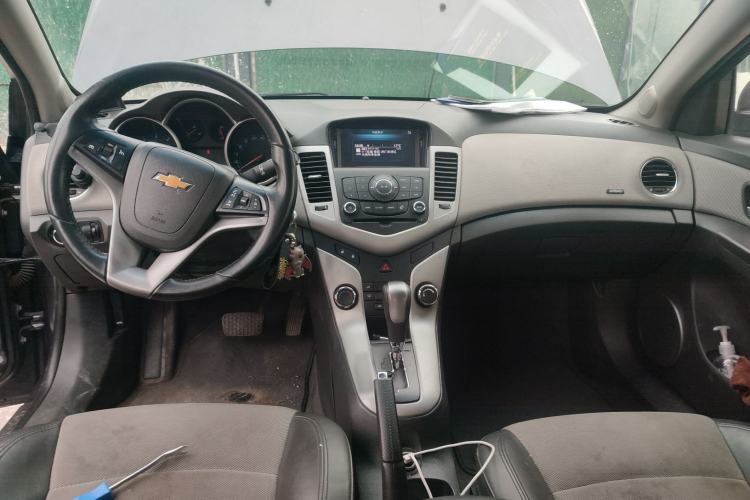 Used Chevrolet Cruze 2012 1.8L SE AT

