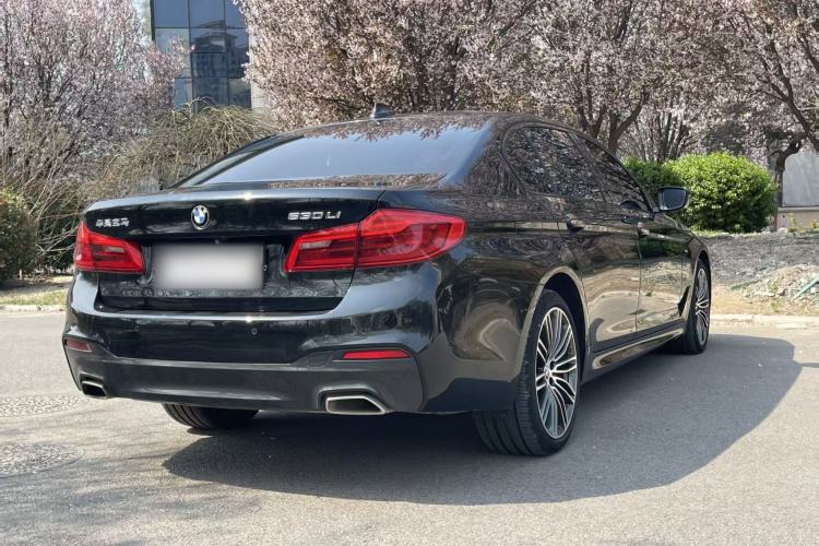 Used BMW 5 Series 2018 Restyled 530Li Leading Edition M Sport Package