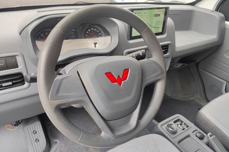 Used Wuling Yangguang 2024 300km Range Practical Window-Sealed Version 60kW