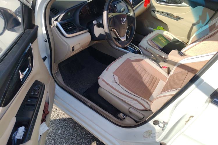 Used Honda Crider 2013 1.8L automatic comfort version
