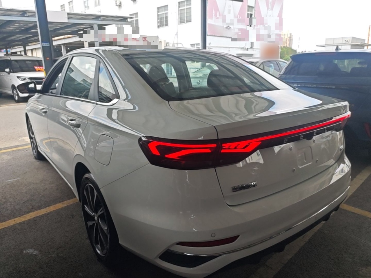Geely Auto Emgrand 2025 4th Generation 1.5L CVT Flagship Version — снимка 4