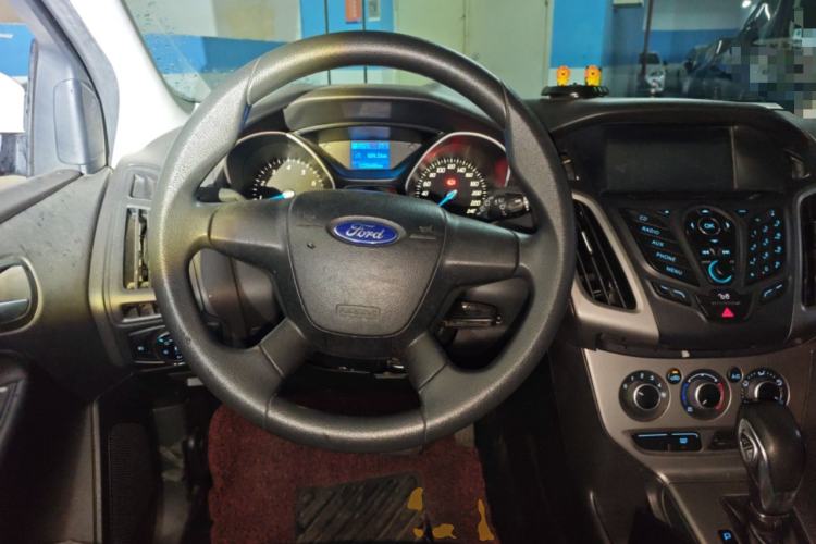 Used Ford Focus 2012 Hatchback 1.6L Automatic Comfort Model
