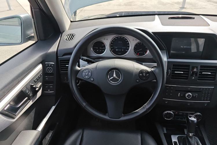 Used Mercedes-Benz GLK-Class 2012 GLK 300 4MATIC Dynamic Edition Steering Wheel